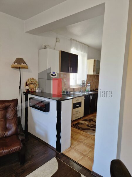 Giulesti, duplex de vanzare 5 camere.