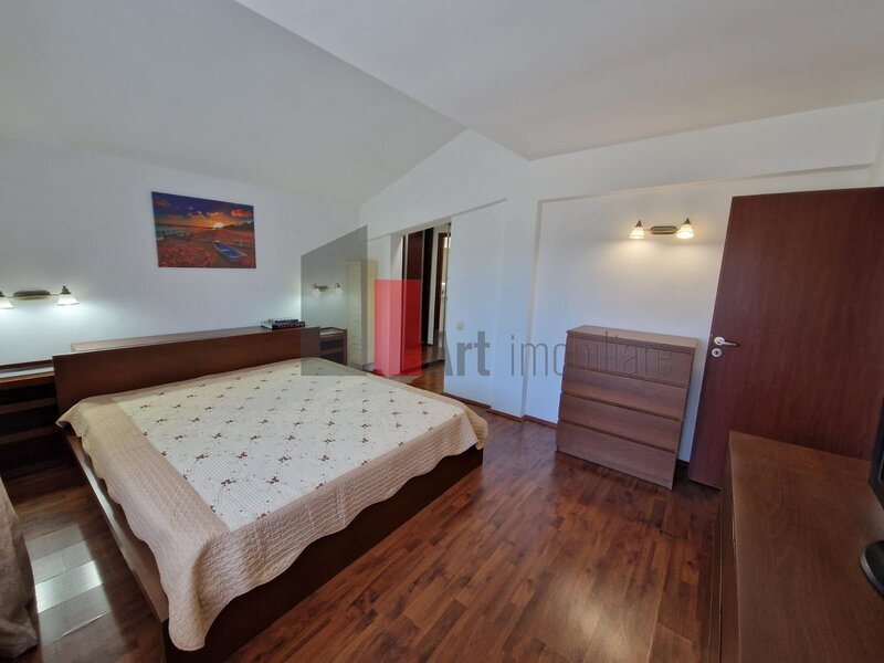 Giulesti, duplex de vanzare 5 camere.
