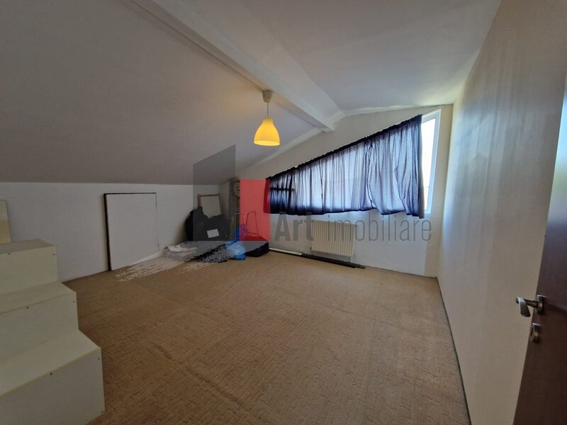Giulesti, duplex de vanzare 5 camere.