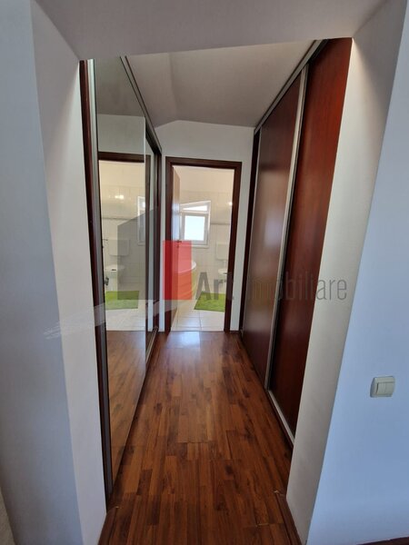 Giulesti, duplex de vanzare 5 camere.